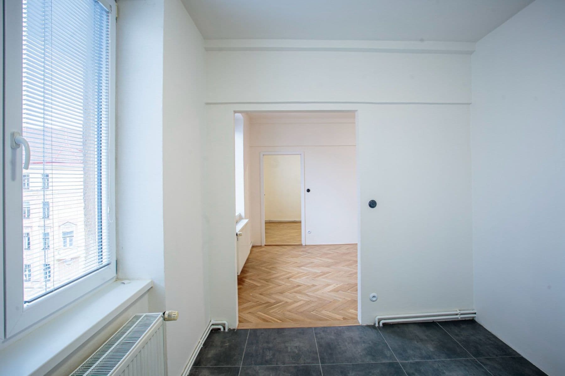 Prodej bytu 3+1 82 m², Ortenovo náměstí, Praha, Praha Prodej bytu 3+1 82 m², Ortenovo náměstí, Praha, Praha