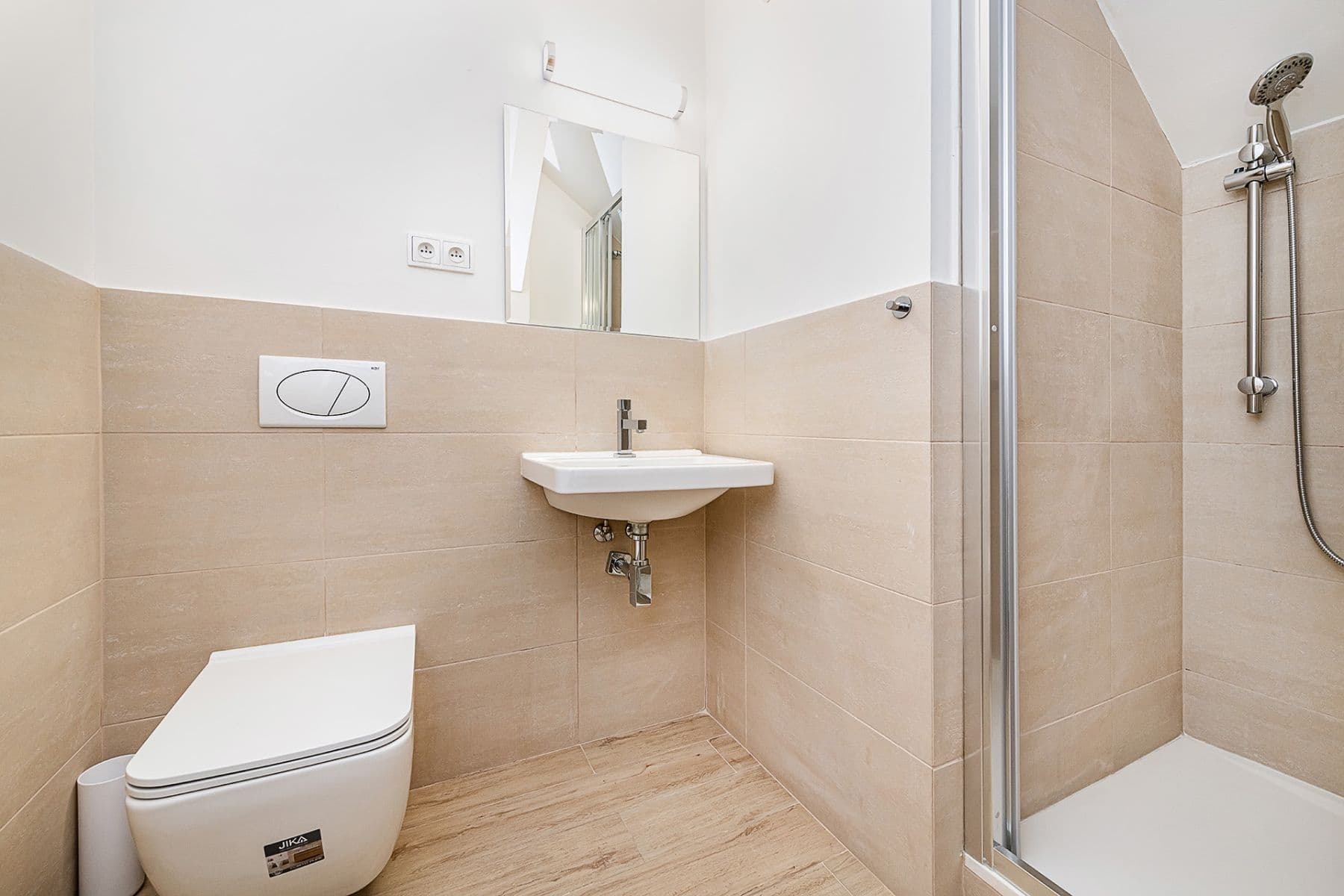 Prodej bytu 5+kk 139 m², Chodská, Praha, Praha Prodej bytu 5+kk 139 m², Chodská, Praha, Praha