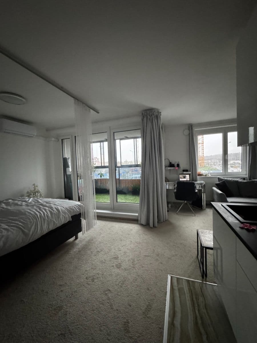 Pronájem bytu 1+kk 46 m², Poděbradská, Praha, Praha Pronájem bytu 1+kk 46 m², Poděbradská, Praha, Praha