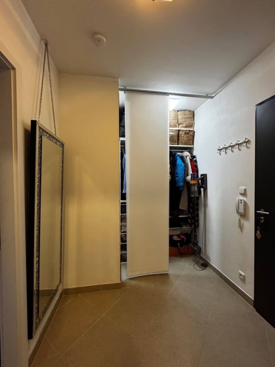 Pronájem bytu 1+kk 46 m², Poděbradská, Praha, Praha Pronájem bytu 1+kk 46 m², Poděbradská, Praha, Praha