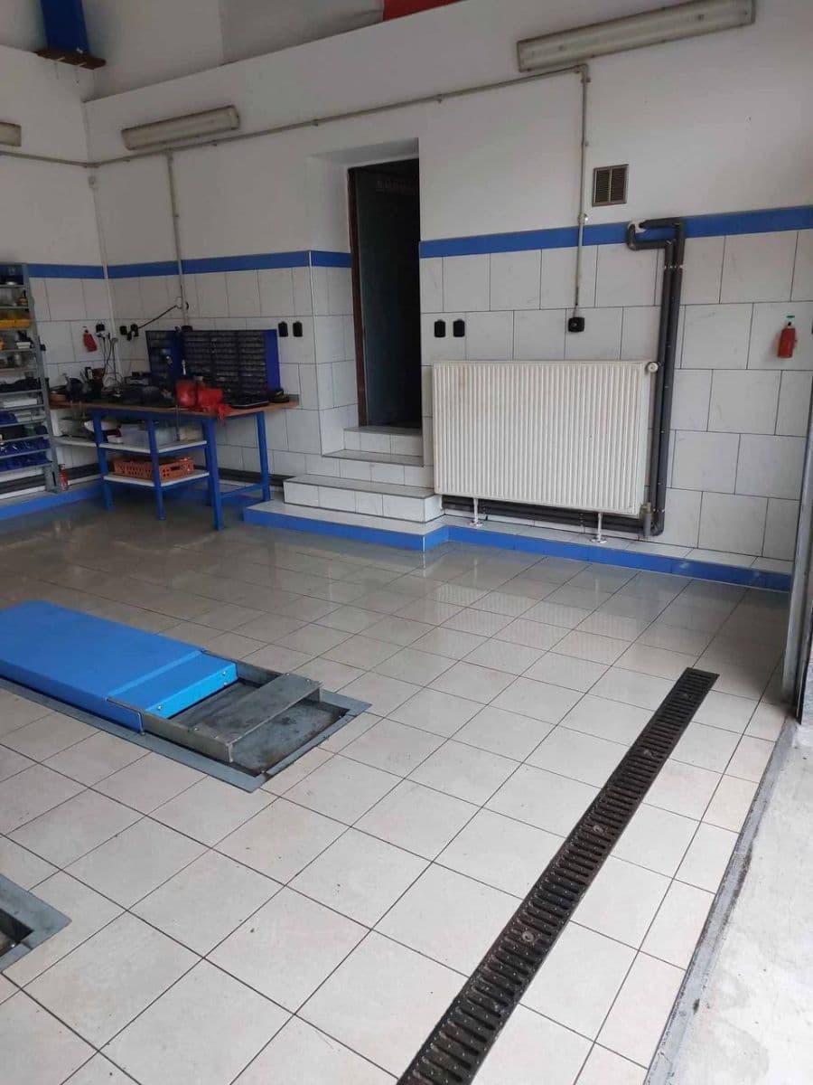 Pronájem nebytového prostoru 300 m², Havelská, Český Brod, Středočeský kraj Pronájem nebytového prostoru 300 m², Havelská, Český Brod, Středočeský kraj