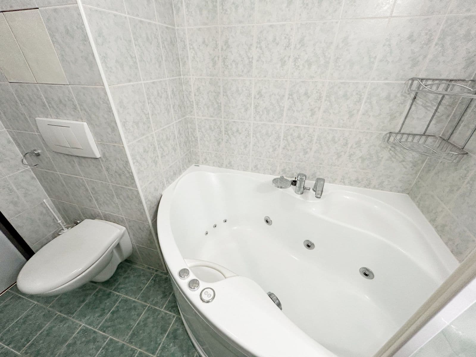 Pronájem bytu 2+1 63 m², Leopolda Peka, Říčany, Středočeský kraj Pronájem bytu 2+1 63 m², Leopolda Peka, Říčany, Středočeský kraj