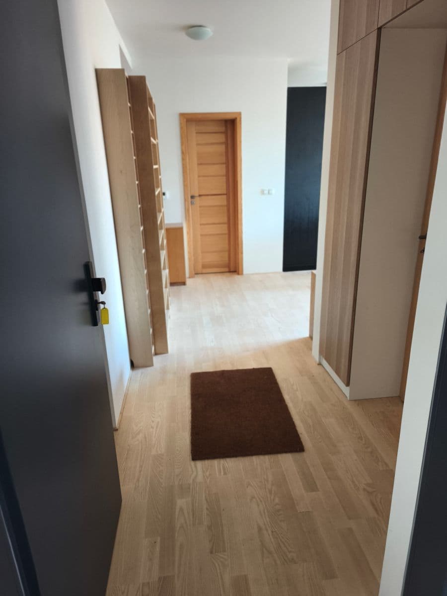 Pronájem bytu 3+kk 73 m², Sobínská, Praha, Praha Pronájem bytu 3+kk 73 m², Sobínská, Praha, Praha