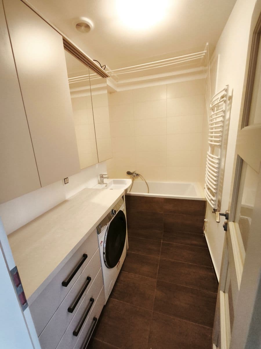 Pronájem bytu 3+kk 68 m², Sobínská, Praha, Praha Pronájem bytu 3+kk 68 m², Sobínská, Praha, Praha