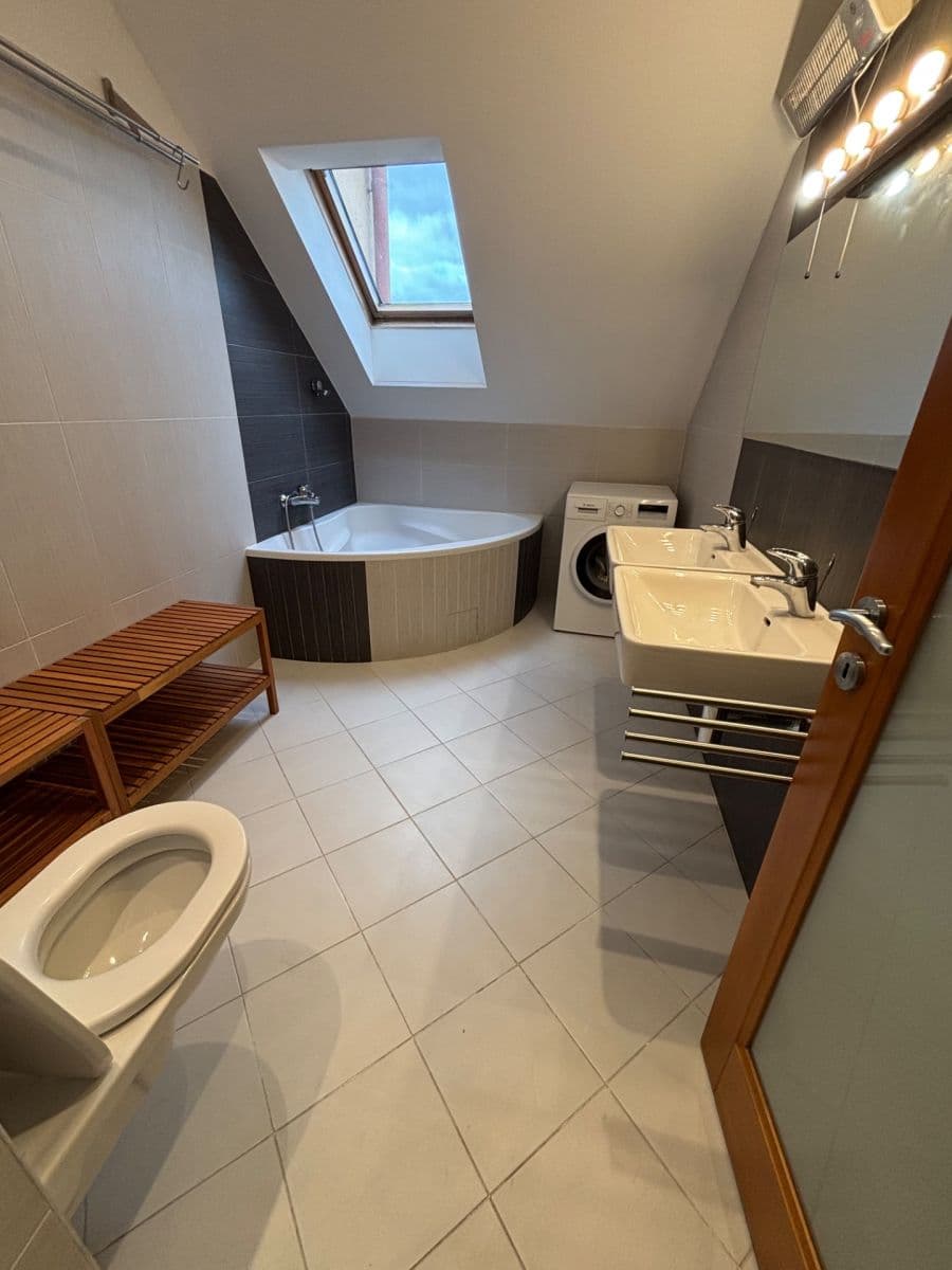 Pronájem bytu 2+kk 71 m², Hájkova, Praha, Praha Pronájem bytu 2+kk 71 m², Hájkova, Praha, Praha