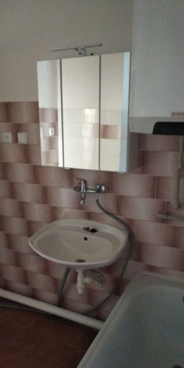 Pronájem bytu 1+kk 42 m², Rápošovská, Praha, Praha Pronájem bytu 1+kk 42 m², Rápošovská, Praha, Praha