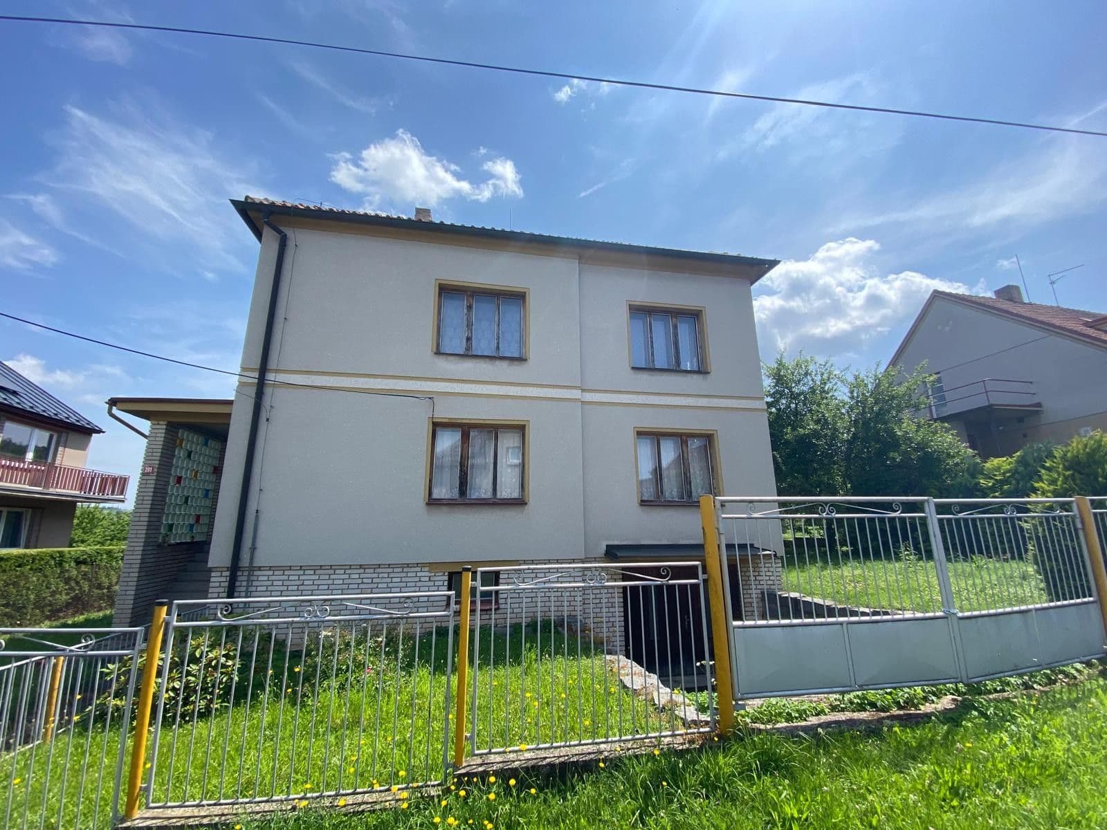 Prodej domu 340 m², pozemek 652 m², Pod Česačkou, Krušovice, Středočeský kraj Prodej domu 340 m², pozemek 652 m², Pod Česačkou, Krušovice, Středočeský kraj