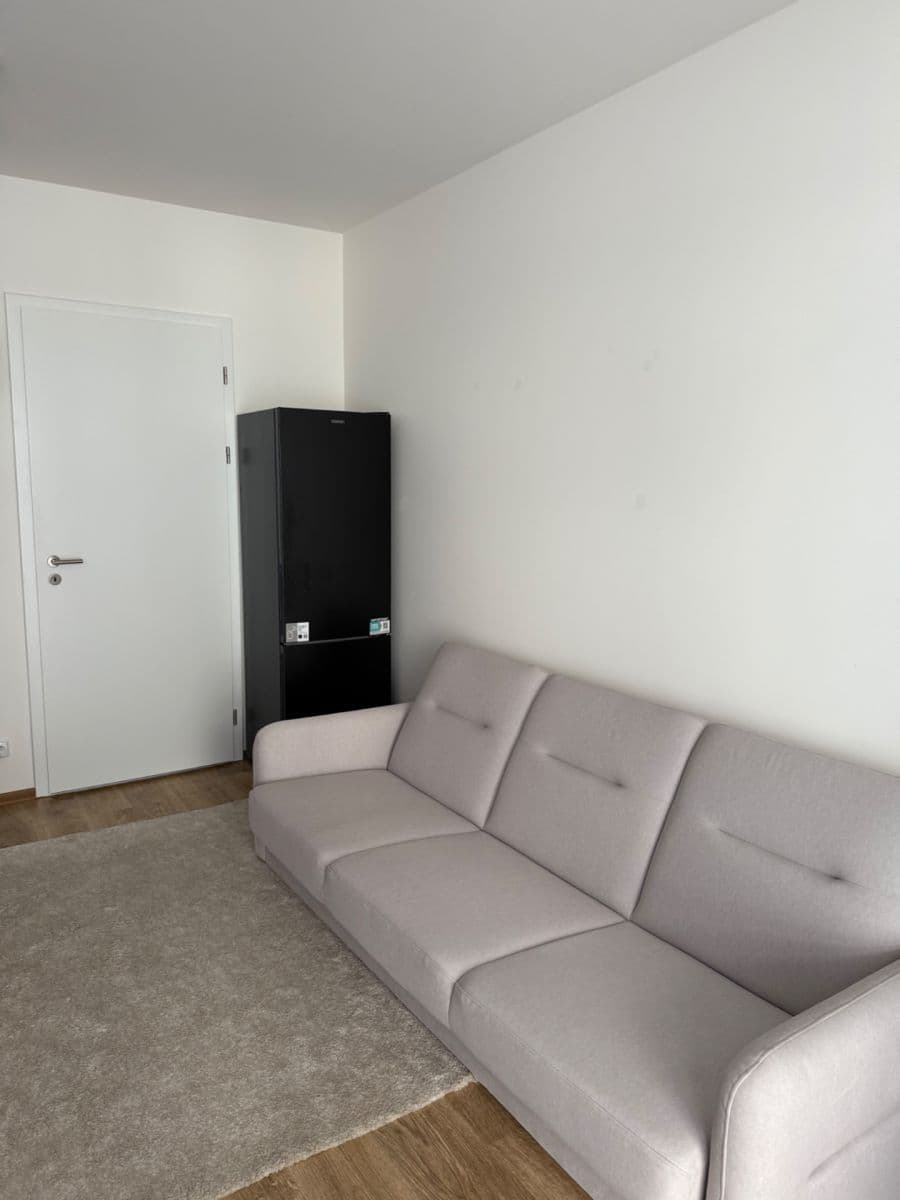 Pronájem bytu 1+kk 34 m², Čakovická, Praha, Praha Pronájem bytu 1+kk 34 m², Čakovická, Praha, Praha