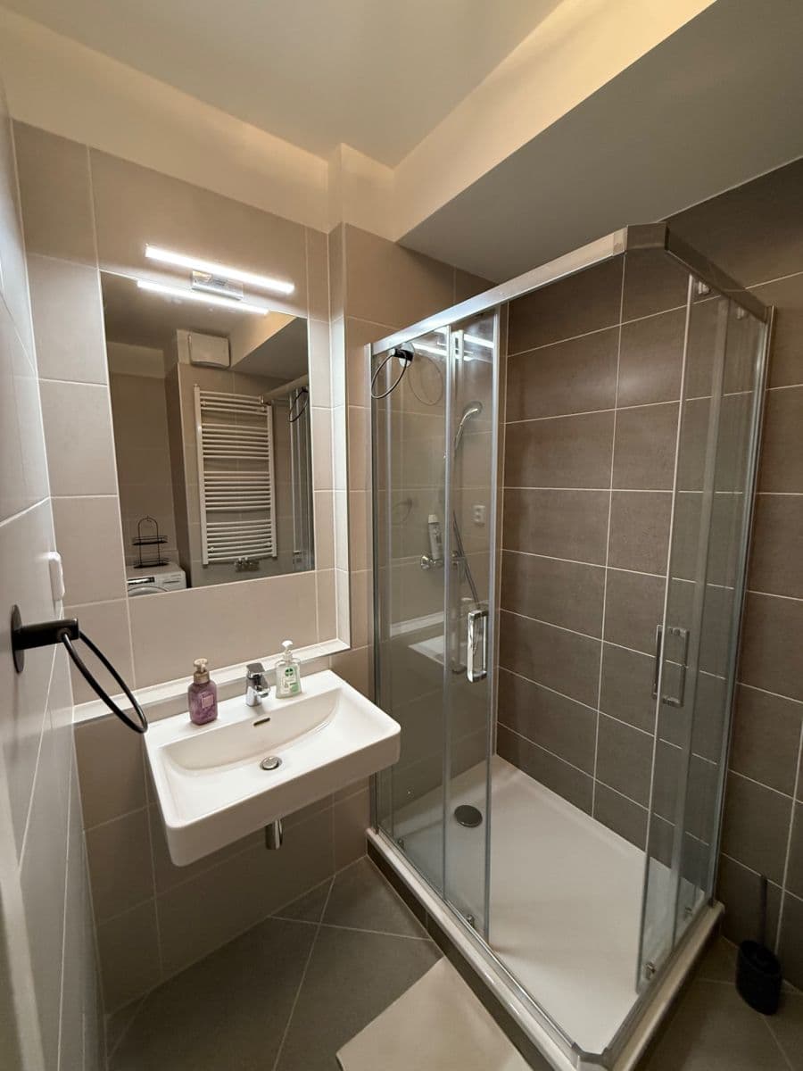 Pronájem bytu 1+kk 34 m², Čakovická, Praha, Praha Pronájem bytu 1+kk 34 m², Čakovická, Praha, Praha