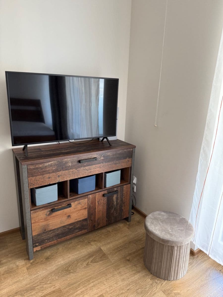 Pronájem bytu 1+kk 34 m², Čakovická, Praha, Praha Pronájem bytu 1+kk 34 m², Čakovická, Praha, Praha