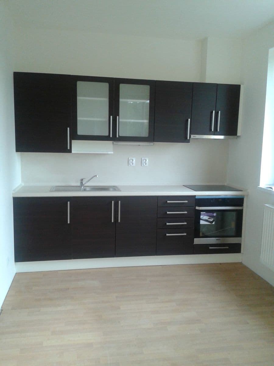 Pronájem bytu 1+1 38 m², Dukelských hrdinů, Rakovník, Středočeský kraj Pronájem bytu 1+1 38 m², Dukelských hrdinů, Rakovník, Středočeský kraj