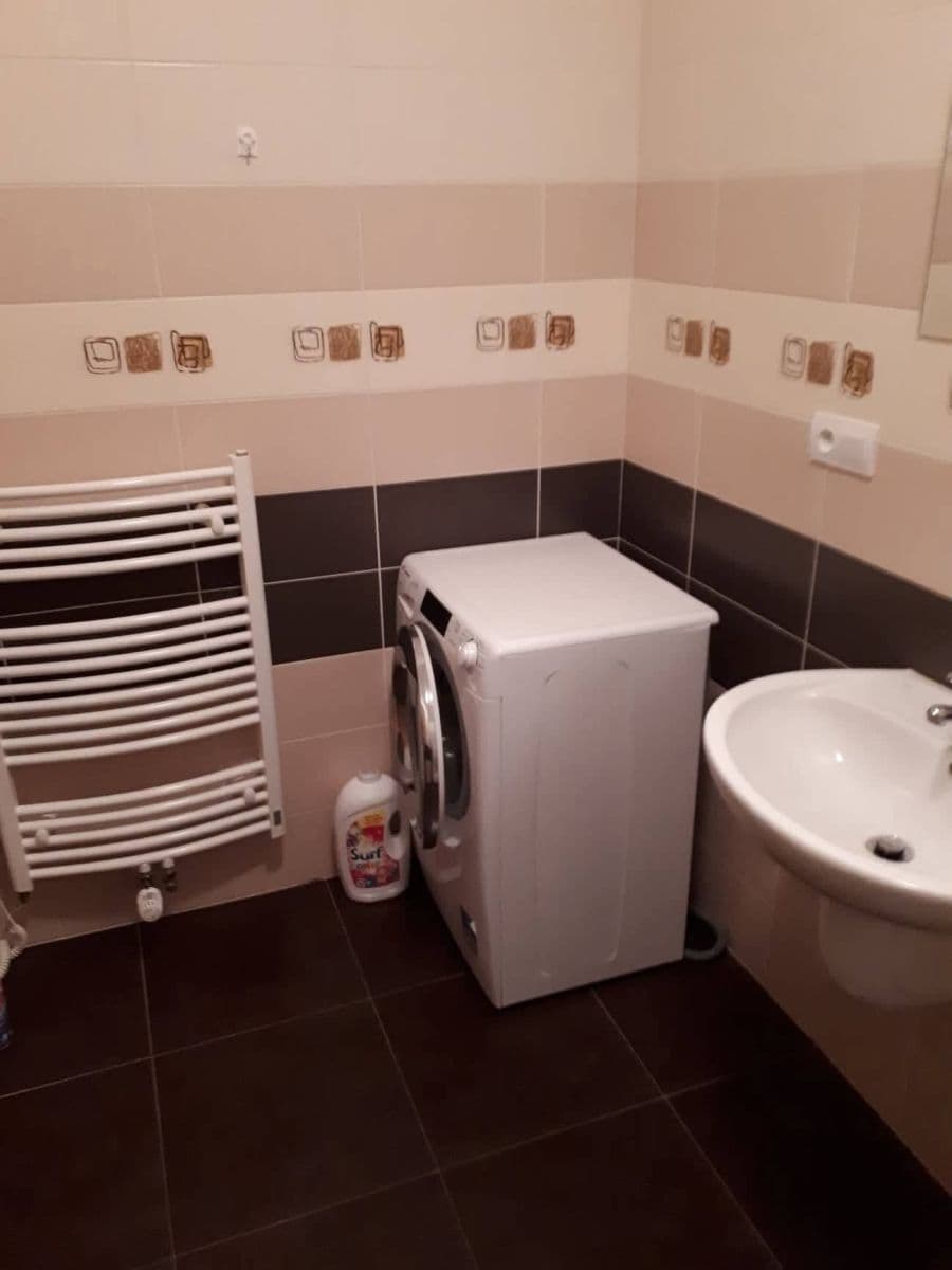 Pronájem bytu 1+1 38 m², Dukelských hrdinů, Rakovník, Středočeský kraj Pronájem bytu 1+1 38 m², Dukelských hrdinů, Rakovník, Středočeský kraj