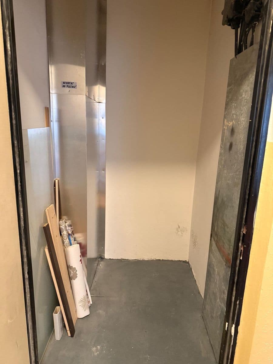 Prodej bytu 2+1 54 m², Krhanická, Praha, Praha Prodej bytu 2+1 54 m², Krhanická, Praha, Praha