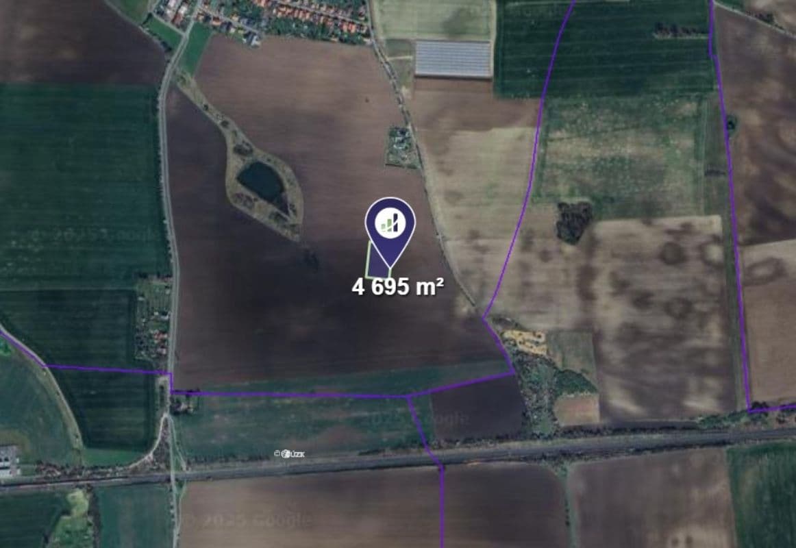 Prodej pozemku 3.130 m², Břežany II, Středočeský kraj Prodej pozemku 3.130 m², Břežany II, Středočeský kraj