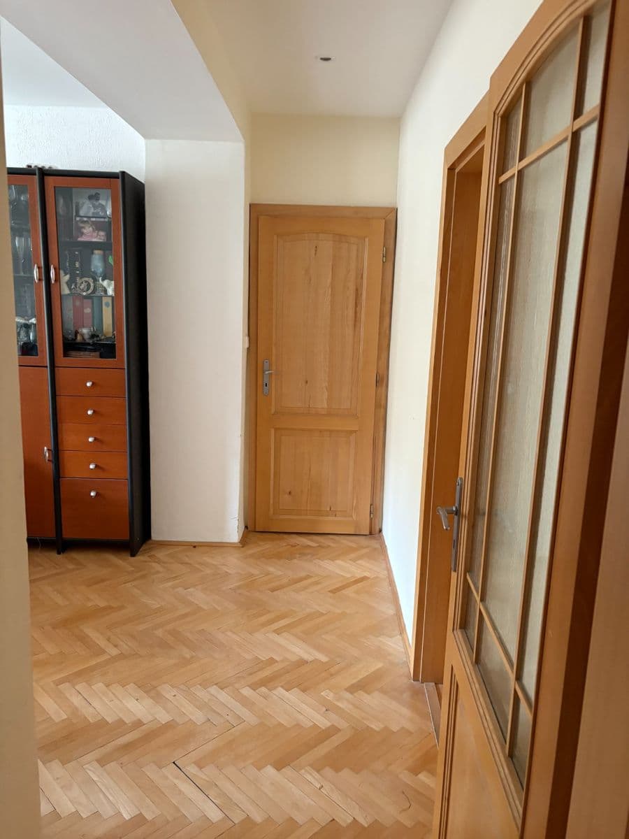 Pronájem bytu 4+1 90 m², Plojharova, Praha, Praha Pronájem bytu 4+1 90 m², Plojharova, Praha, Praha