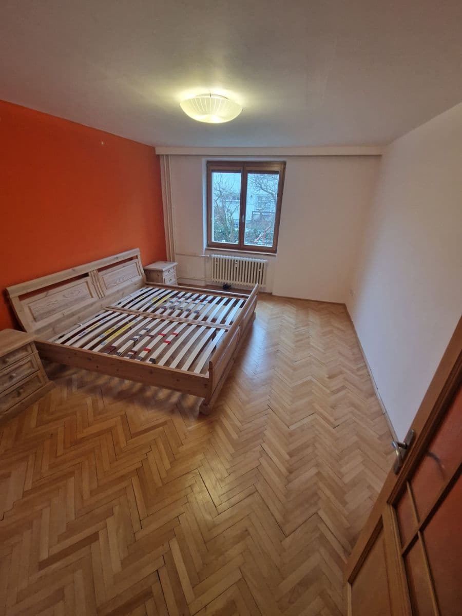 Pronájem bytu 4+1 90 m², Plojharova, Praha, Praha Pronájem bytu 4+1 90 m², Plojharova, Praha, Praha