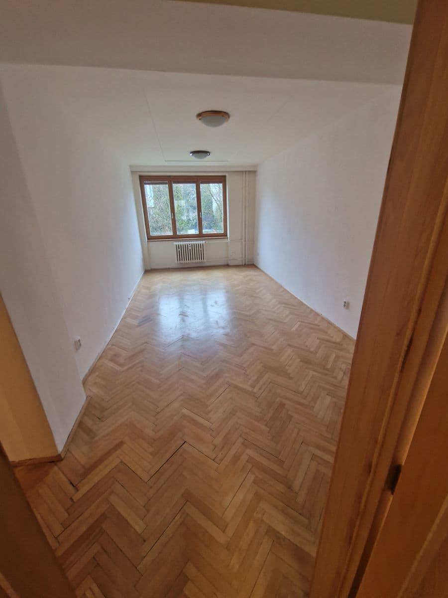 Pronájem bytu 4+1 90 m², Plojharova, Praha, Praha Pronájem bytu 4+1 90 m², Plojharova, Praha, Praha