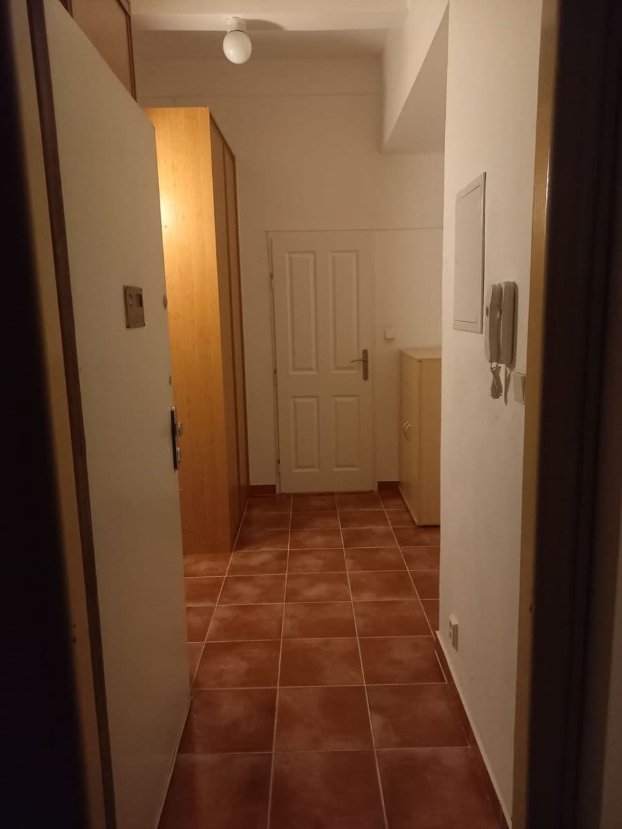 Prodej bytu 2+kk 43 m², Nad Jezerkou, Praha, Praha Prodej bytu 2+kk 43 m², Nad Jezerkou, Praha, Praha