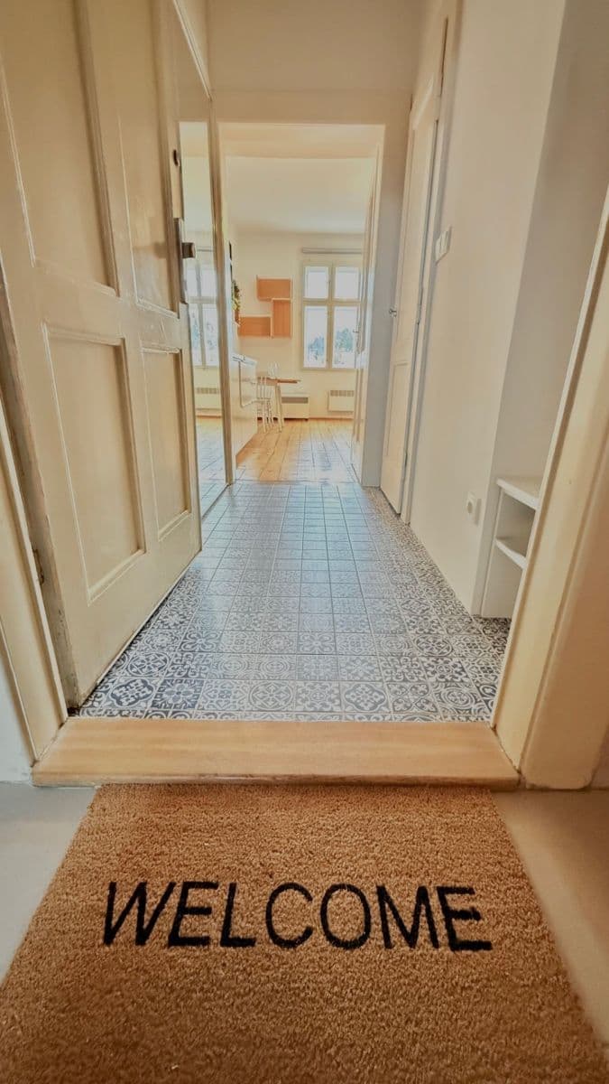 Pronájem bytu 1+kk 27 m², Gabčíkova, Praha, Praha Pronájem bytu 1+kk 27 m², Gabčíkova, Praha, Praha