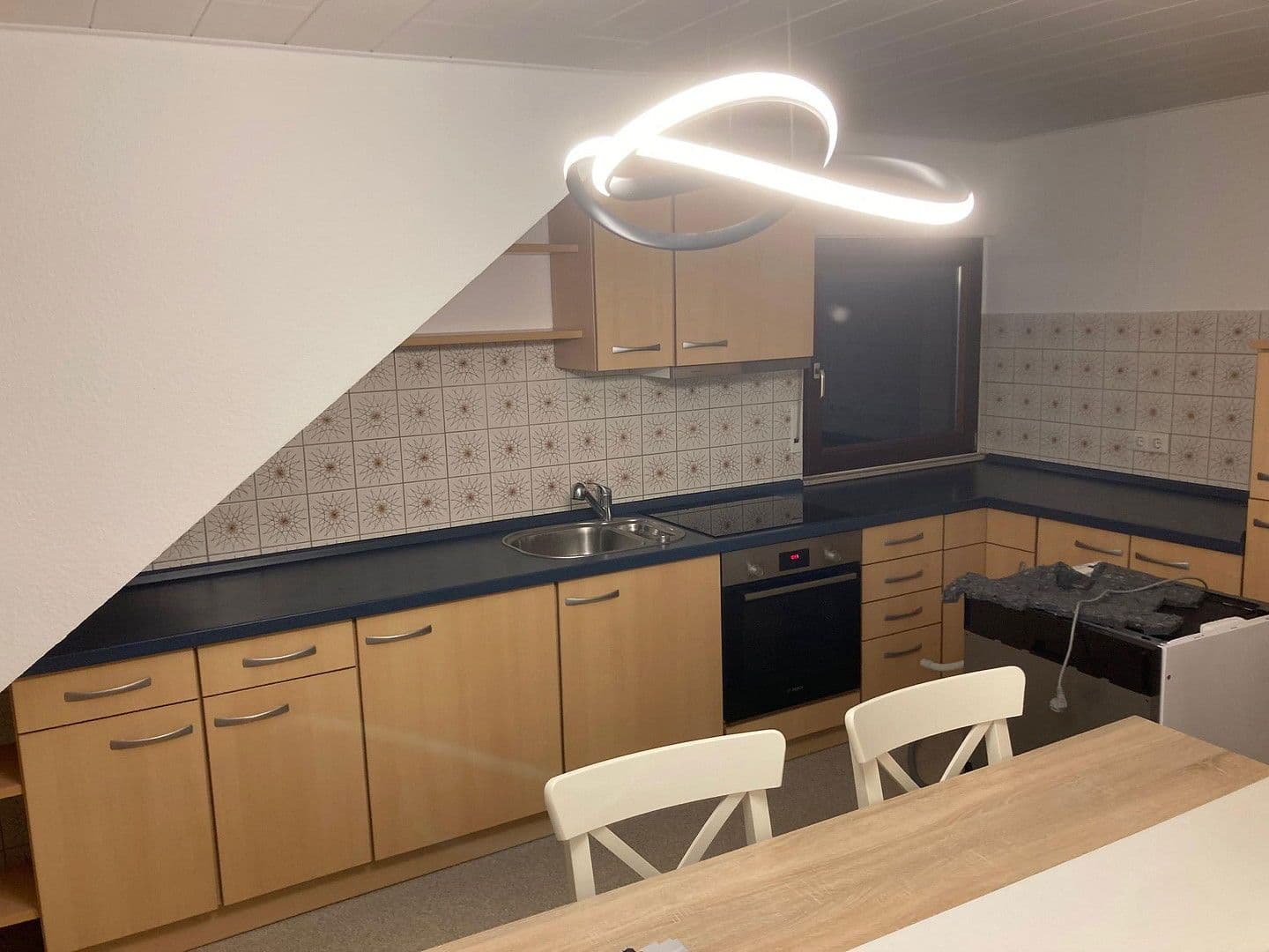 Pronájem bytu 2+1 56 m², Eschelbronn, Bádensko-Württembersko Pronájem bytu 2+1 56 m², Eschelbronn, Bádensko-Württembersko