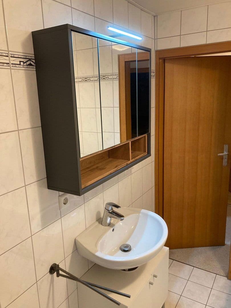 Pronájem bytu 2+1 56 m², Eschelbronn, Bádensko-Württembersko Pronájem bytu 2+1 56 m², Eschelbronn, Bádensko-Württembersko