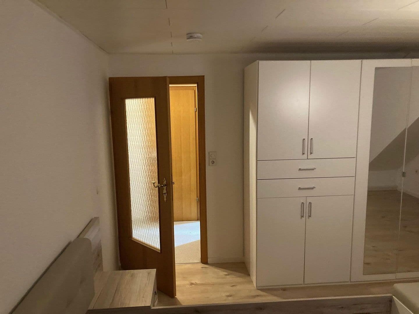 Pronájem bytu 2+1 56 m², Eschelbronn, Bádensko-Württembersko Pronájem bytu 2+1 56 m², Eschelbronn, Bádensko-Württembersko