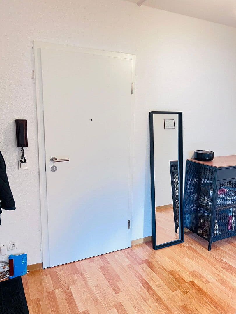 Pronájem bytu 2+1 64 m², Eisenacher Straße 4, Schwetzingen, Bádensko-Württembersko Pronájem bytu 2+1 64 m², Eisenacher Straße 4, Schwetzingen, Bádensko-Württembersko