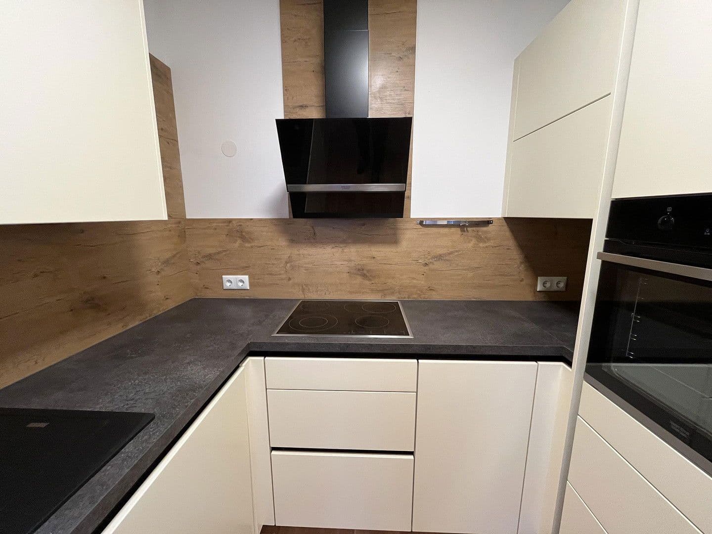 Prodej bytu 2+kk 69 m², Zeppelinstraße 54, Linz, Horní Rakousko Prodej bytu 2+kk 69 m², Zeppelinstraße 54, Linz, Horní Rakousko