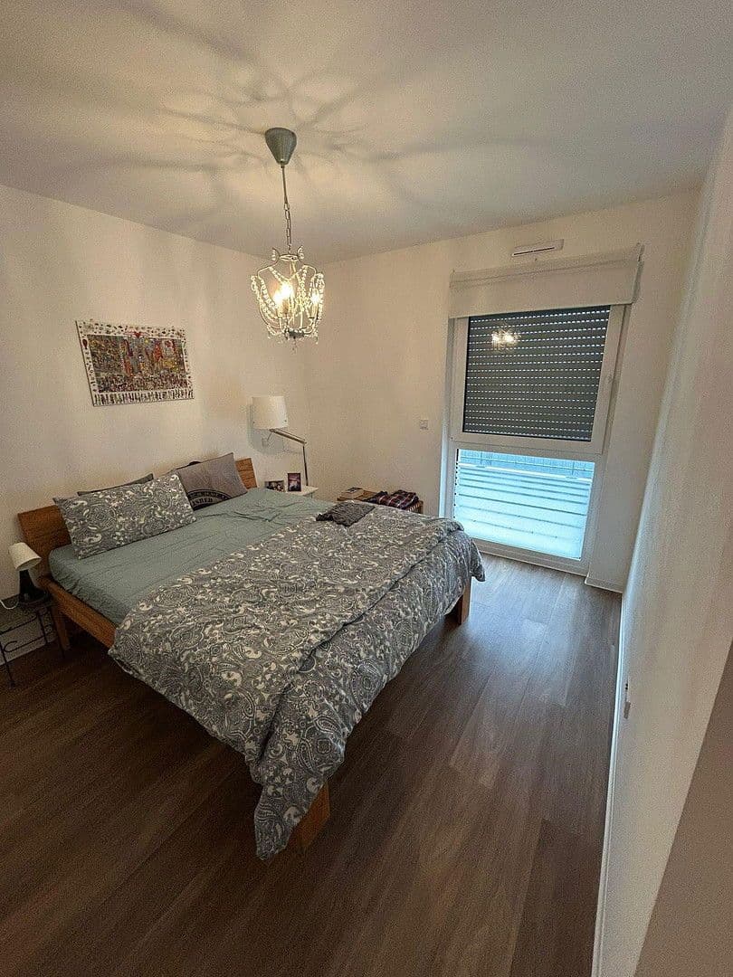 Pronájem bytu 3+1 90 m², Künzelsau, Bádensko-Württembersko Pronájem bytu 3+1 90 m², Künzelsau, Bádensko-Württembersko