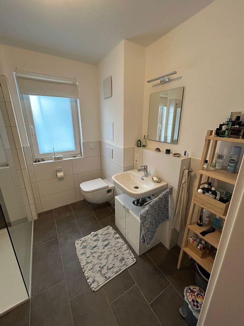 Pronájem bytu 3+1 90 m², Künzelsau, Bádensko-Württembersko Pronájem bytu 3+1 90 m², Künzelsau, Bádensko-Württembersko