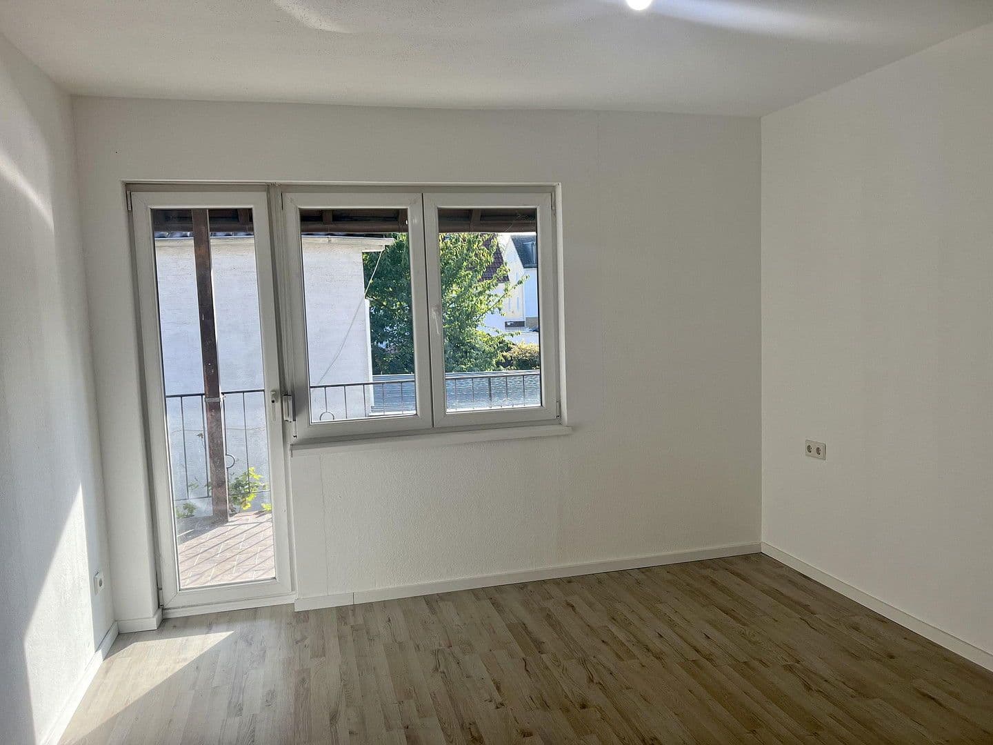 Pronájem bytu 4+1 110 m², Gartenstraße 3, Mühltal, Hessen Pronájem bytu 4+1 110 m², Gartenstraße 3, Mühltal, Hessen