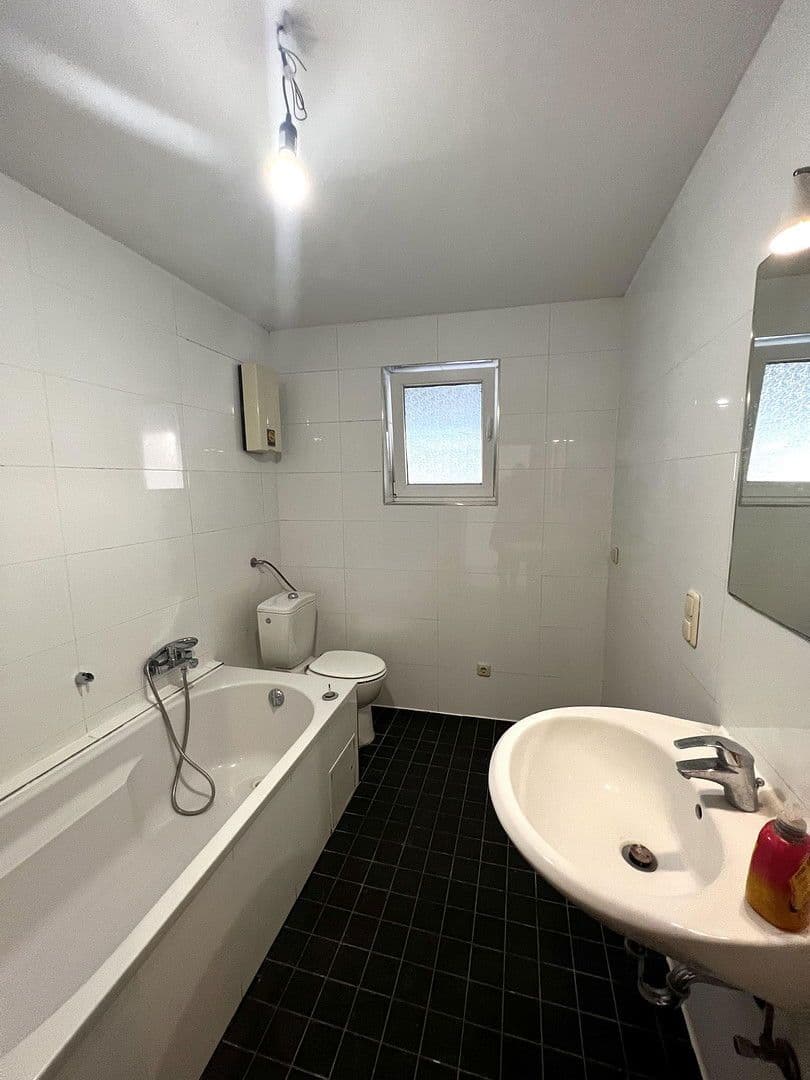 Pronájem bytu 4+1 110 m², Gartenstraße 3, Mühltal, Hessen Pronájem bytu 4+1 110 m², Gartenstraße 3, Mühltal, Hessen