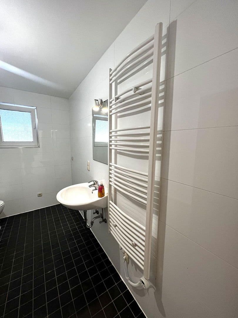 Pronájem bytu 4+1 110 m², Gartenstraße 3, Mühltal, Hessen Pronájem bytu 4+1 110 m², Gartenstraße 3, Mühltal, Hessen