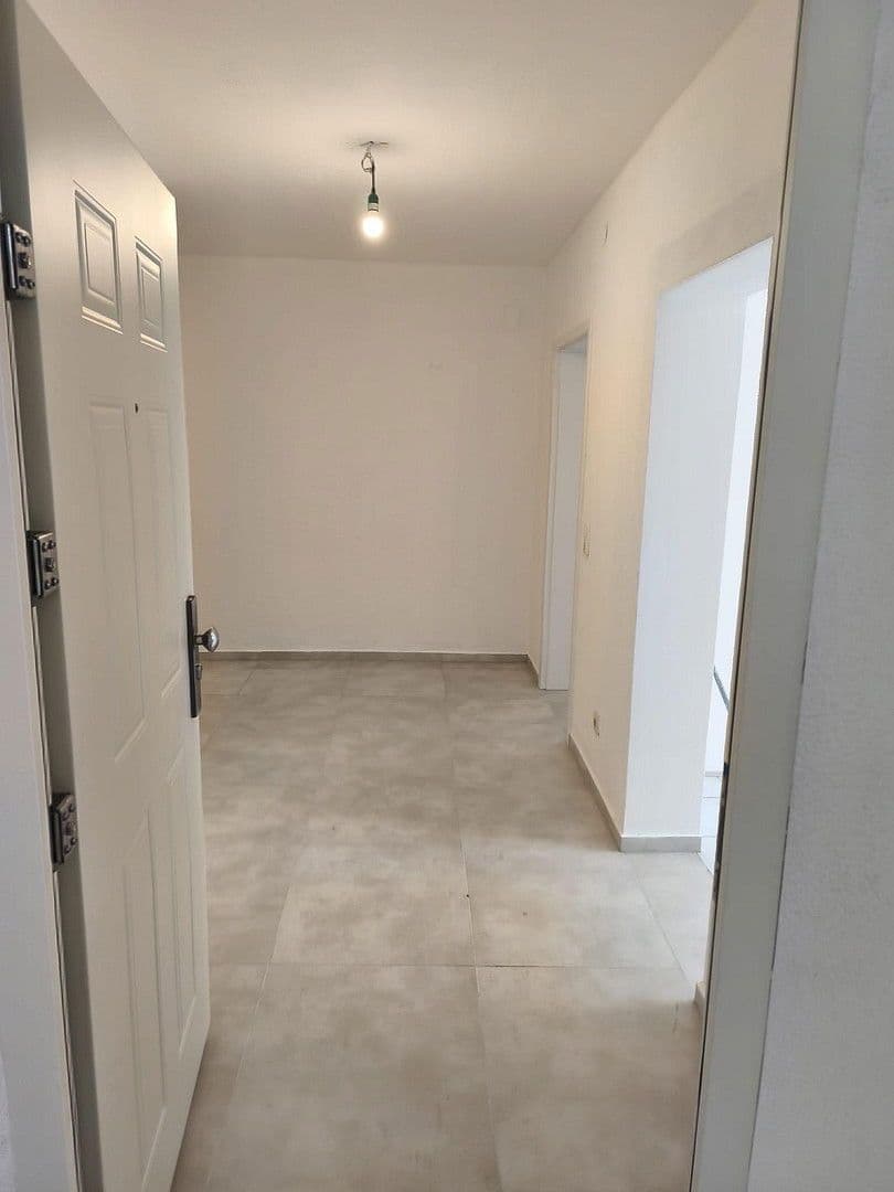 Pronájem bytu 4+1 110 m², Gartenstraße 3, Mühltal, Hessen Pronájem bytu 4+1 110 m², Gartenstraße 3, Mühltal, Hessen