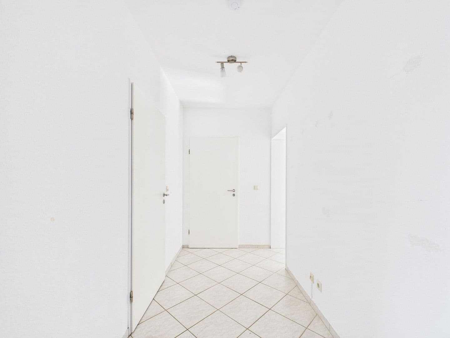 Pronájem bytu 2+1 70 m², Bremen, Bremen Pronájem bytu 2+1 70 m², Bremen, Bremen