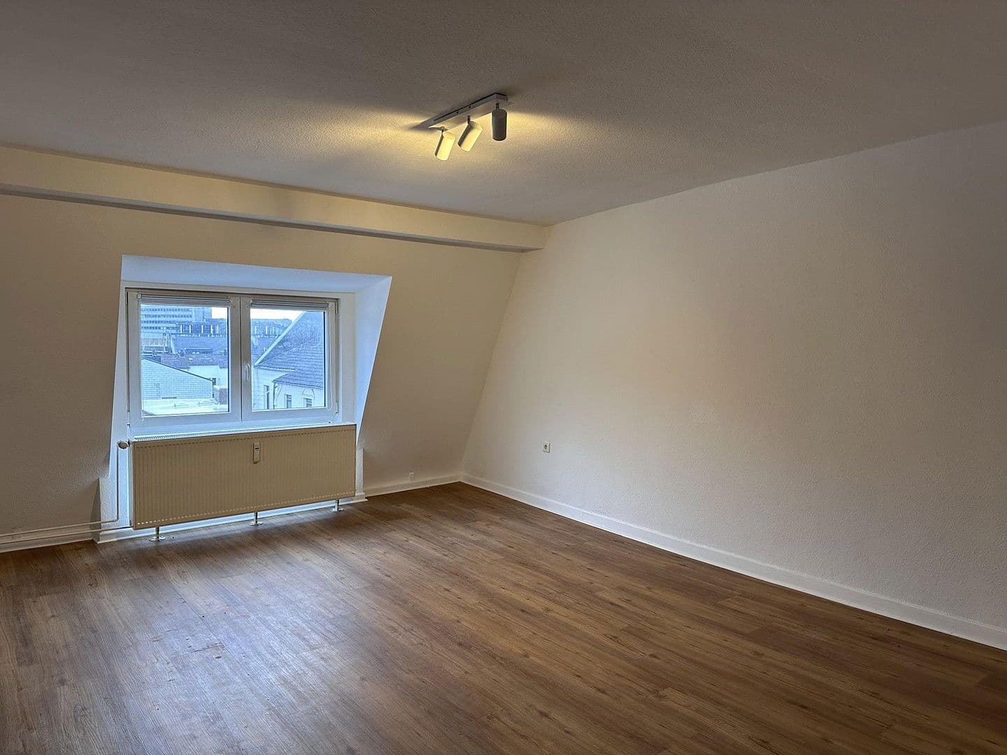 Prodej bytu 3+1 78 m², Matthiashofstrasse 22, Cáchy, Severní Porýní-Vestfálsko Prodej bytu 3+1 78 m², Matthiashofstrasse 22, Cáchy, Severní Porýní-Vestfálsko