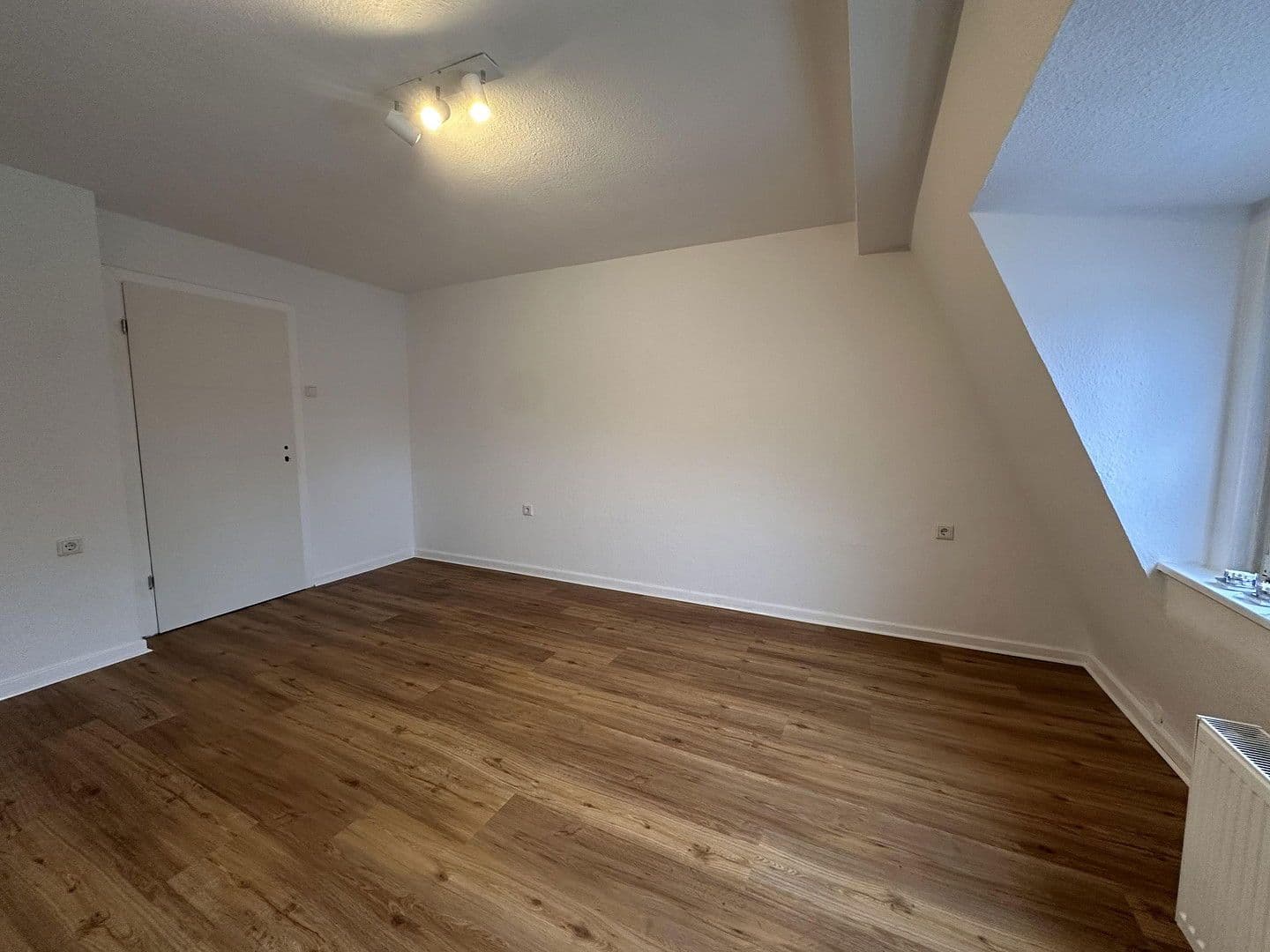 Prodej bytu 3+1 78 m², Matthiashofstrasse 22, Cáchy, Severní Porýní-Vestfálsko Prodej bytu 3+1 78 m², Matthiashofstrasse 22, Cáchy, Severní Porýní-Vestfálsko