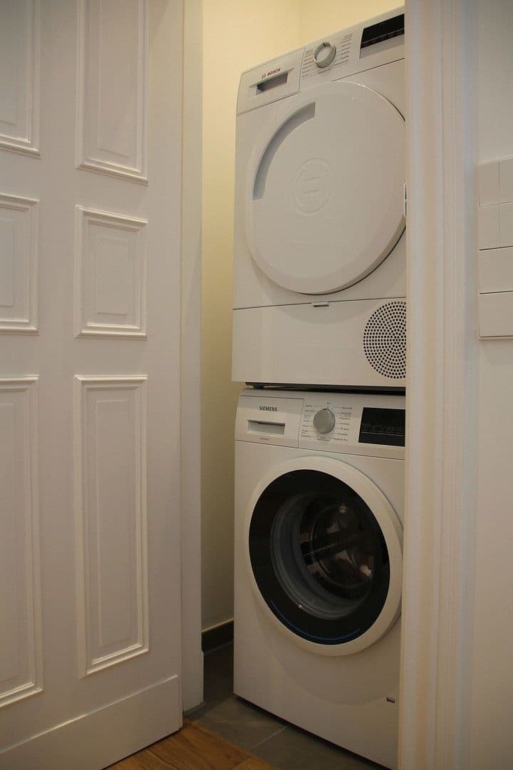 Pronájem bytu 2+1 53 m², Thomasius Straße 8, Berlin, Berlín Pronájem bytu 2+1 53 m², Thomasius Straße 8, Berlin, Berlín