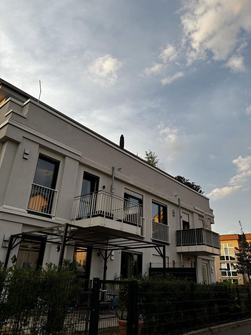 Prodej domu 1.050 m², pozemek 3.630 m², Michendorf, Braniborsko Prodej domu 1.050 m², pozemek 3.630 m², Michendorf, Braniborsko