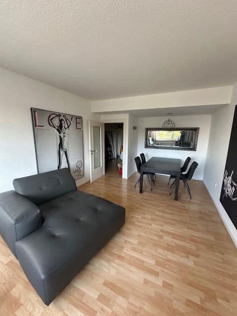 Pronájem bytu 3+1 75 m², Fürstenwall 142, Düsseldorf, Severní Porýní-Vestfálsko Pronájem bytu 3+1 75 m², Fürstenwall 142, Düsseldorf, Severní Porýní-Vestfálsko