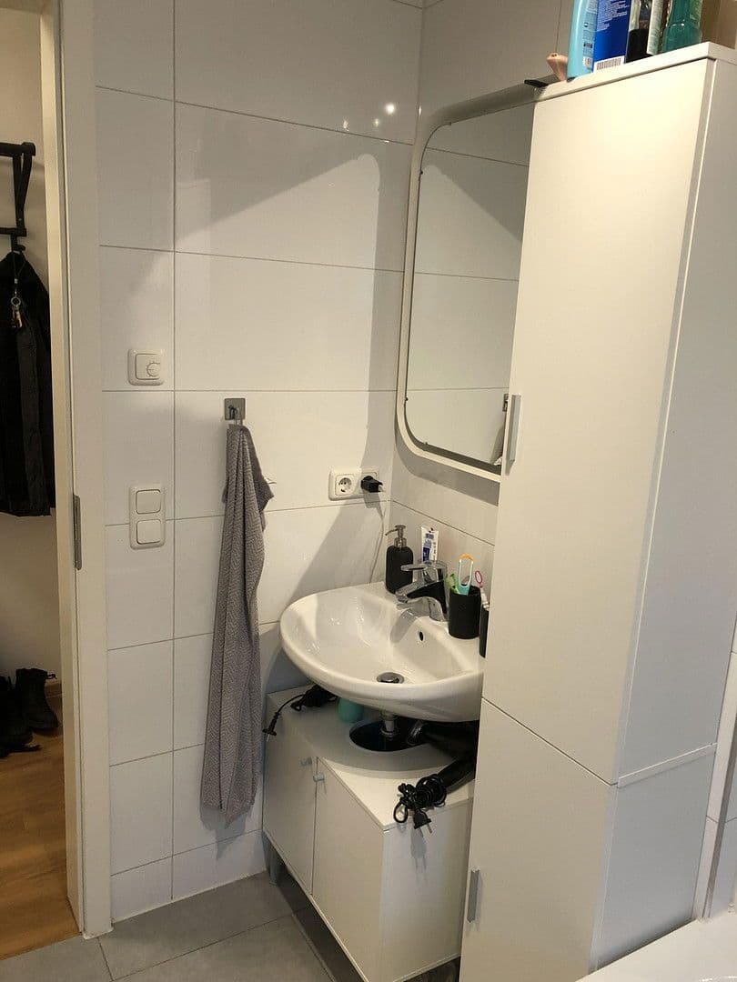 Pronájem bytu 2+1 60 m², Münchner Str. 74 b, Unterhaching, Bavorsko Pronájem bytu 2+1 60 m², Münchner Str. 74 b, Unterhaching, Bavorsko