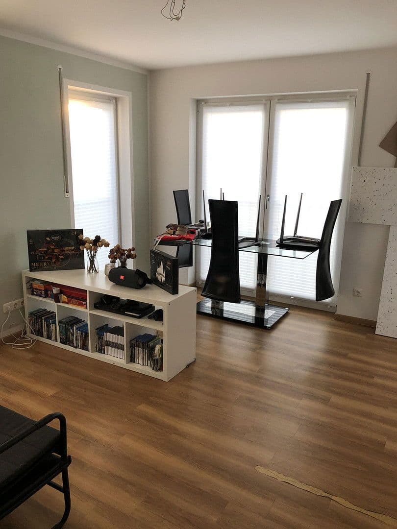 Pronájem bytu 2+1 60 m², Münchner Str. 74 b, Unterhaching, Bavorsko Pronájem bytu 2+1 60 m², Münchner Str. 74 b, Unterhaching, Bavorsko