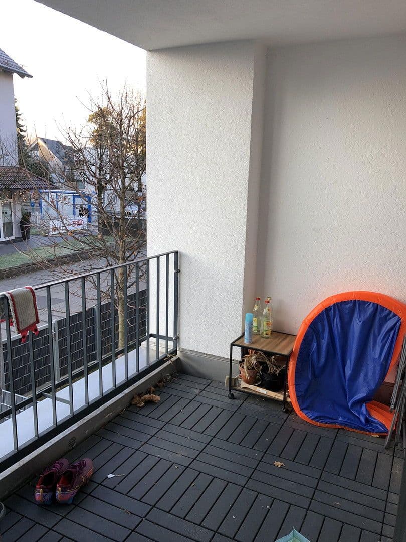 Pronájem bytu 2+1 60 m², Münchner Str. 74 b, Unterhaching, Bavorsko Pronájem bytu 2+1 60 m², Münchner Str. 74 b, Unterhaching, Bavorsko