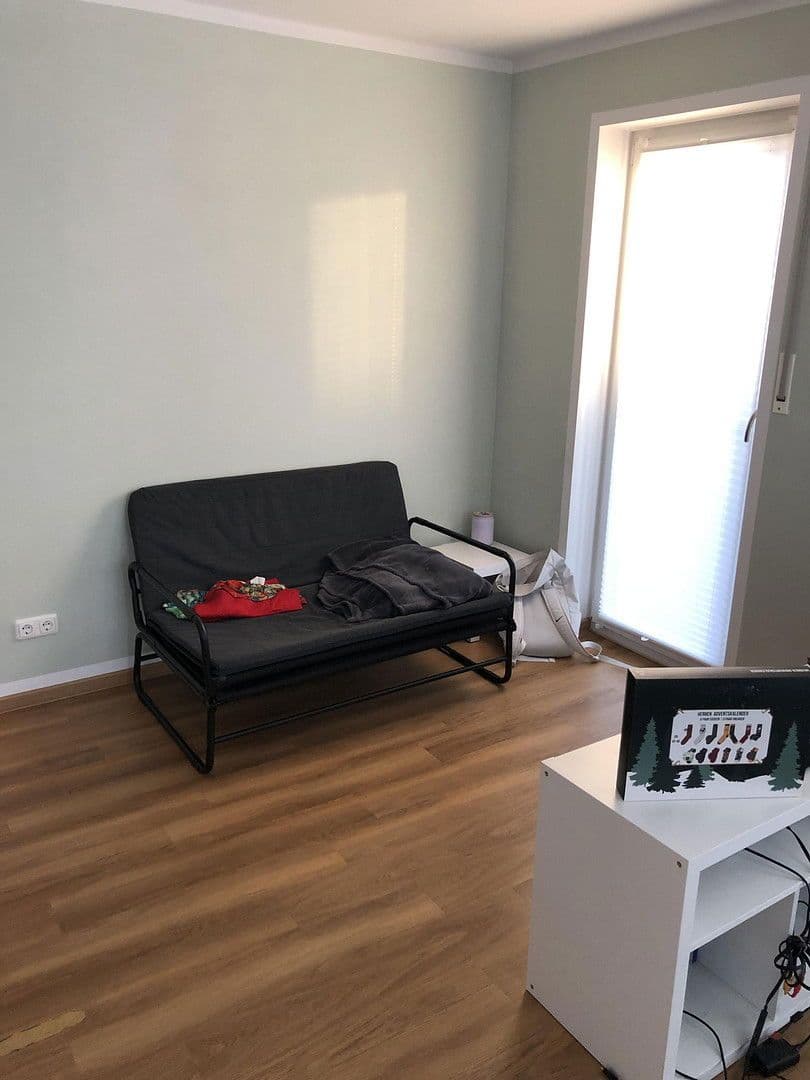 Pronájem bytu 2+1 60 m², Münchner Str. 74 b, Unterhaching, Bavorsko Pronájem bytu 2+1 60 m², Münchner Str. 74 b, Unterhaching, Bavorsko