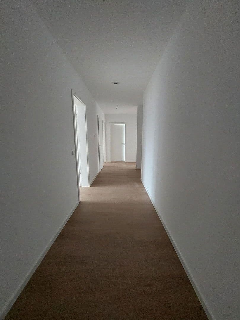 Pronájem bytu 3+1 93 m², Bahnhofsstrasse 4, Peenemünde, Mecklenburg-Vorpommern Pronájem bytu 3+1 93 m², Bahnhofsstrasse 4, Peenemünde, Mecklenburg-Vorpommern