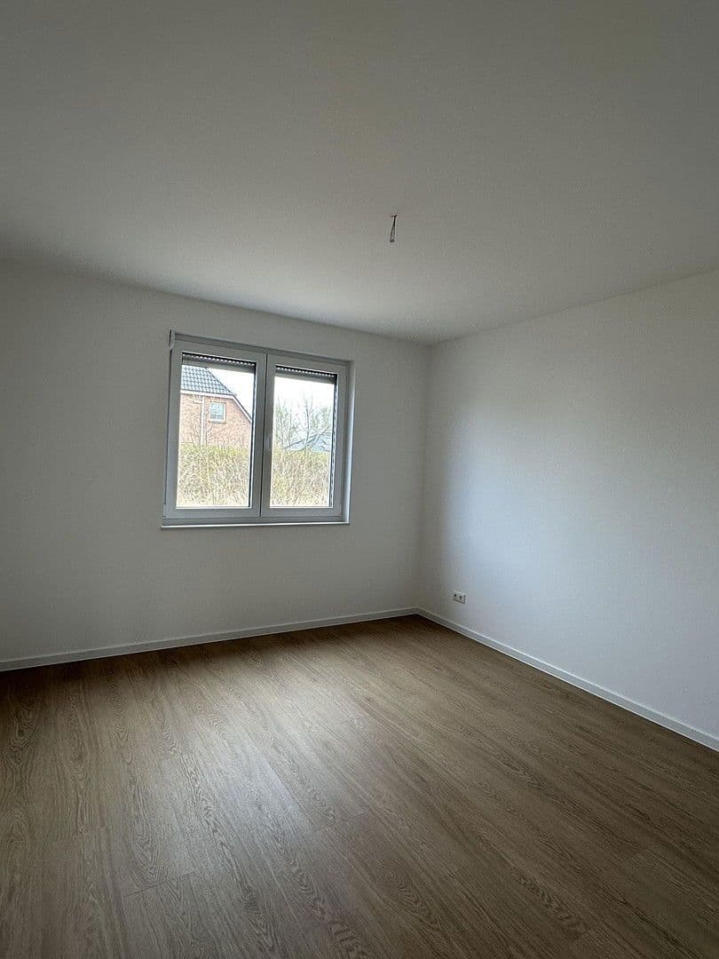 Pronájem bytu 3+1 93 m², Bahnhofsstrasse 4, Peenemünde, Mecklenburg-Vorpommern Pronájem bytu 3+1 93 m², Bahnhofsstrasse 4, Peenemünde, Mecklenburg-Vorpommern