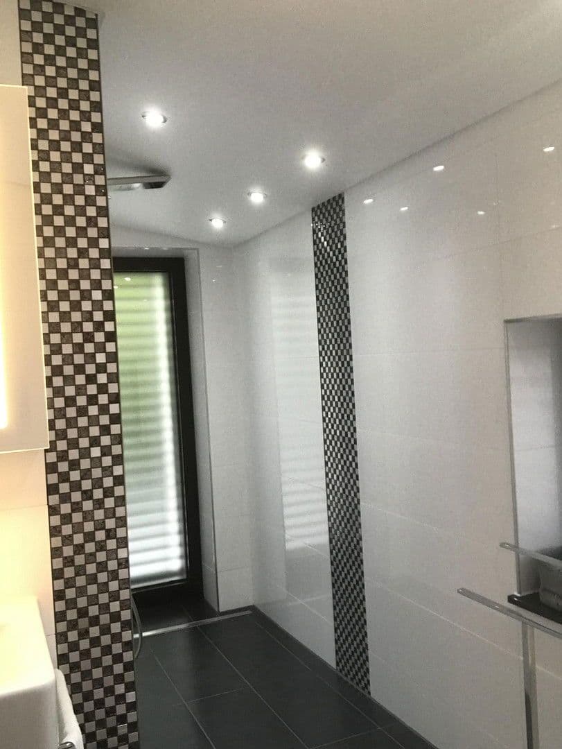 Pronájem domu 146 m², pozemek 327 m², Ursprungweg 36, Weil der Stadt, Bádensko-Württembersko Pronájem domu 146 m², pozemek 327 m², Ursprungweg 36, Weil der Stadt, Bádensko-Württembersko