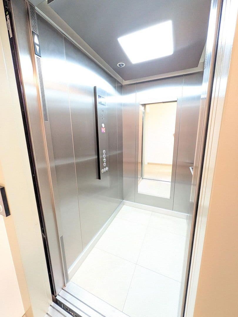 Prodej bytu 4+1 104 m², Mattseestr. 10, MÜnchen, Bavorsko Prodej bytu 4+1 104 m², Mattseestr. 10, MÜnchen, Bavorsko