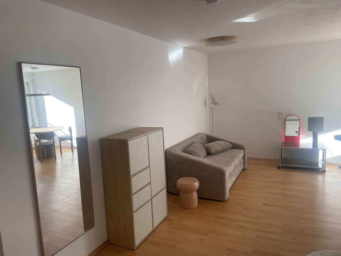 Pronájem bytu 2+1 50 m², Türkenstraße 29, München, Bavorsko Pronájem bytu 2+1 50 m², Türkenstraße 29, München, Bavorsko