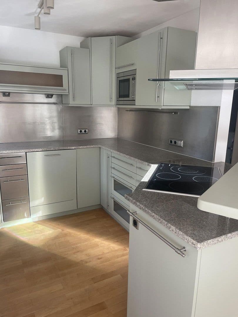 Pronájem bytu 2+1 50 m², Türkenstraße 29, München, Bavorsko Pronájem bytu 2+1 50 m², Türkenstraße 29, München, Bavorsko